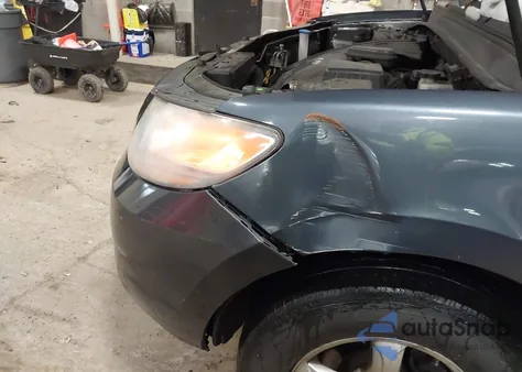 2008 Hyundai Santa Fe Gls z USA, uszkodzony, nr VIN 5NMSG13D38H173290